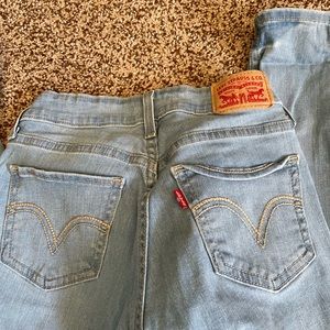 Levi’s skinny jeans